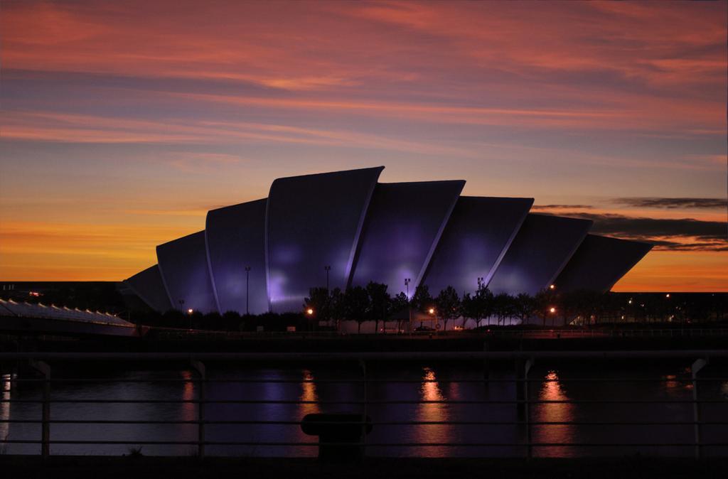 River Heights Glasgow Luaran gambar